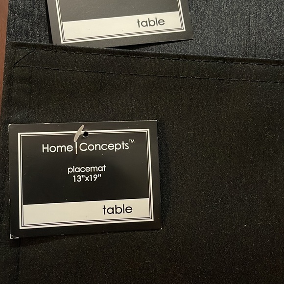 4~Black Rectangular Placemats 100%Polyester 13” x 19” - Picture 5 of 8